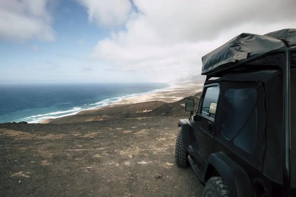 How To Pack a Roof Rack For Off-Roading?