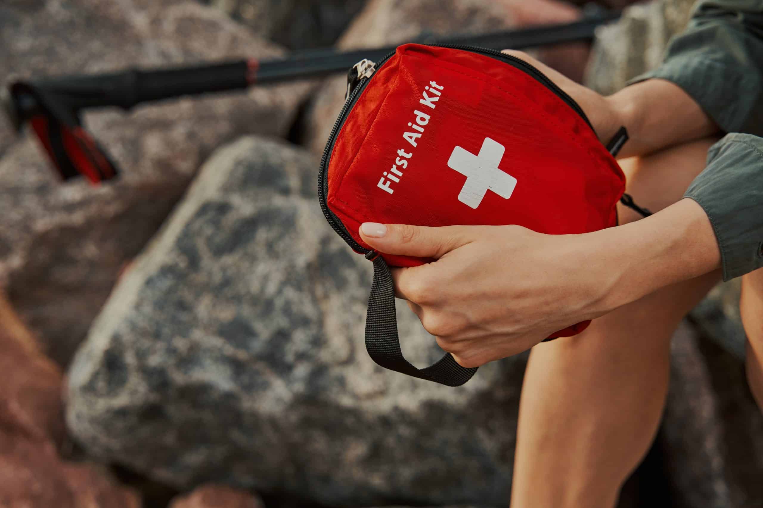 Off-Road First Aid Kit- Emergency 4×4 Medical Essentials