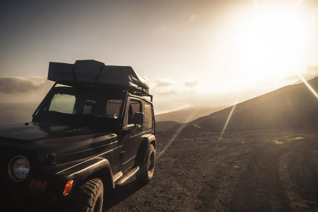 How To Pack a Roof Rack For Off-Roading?