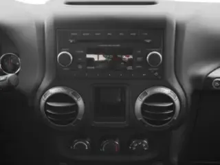 Jeep Wrangler USB Port Center Console Problems- How to Fix