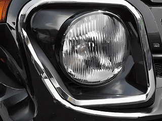 8 Reasons Behind Jeep Grand Cherokee Headlight Flickering - How to Fix